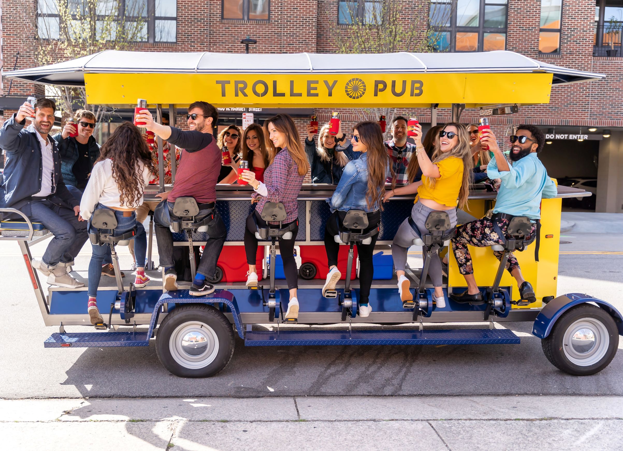 Trolley Pub IMG 20220115 170735 609 NEW